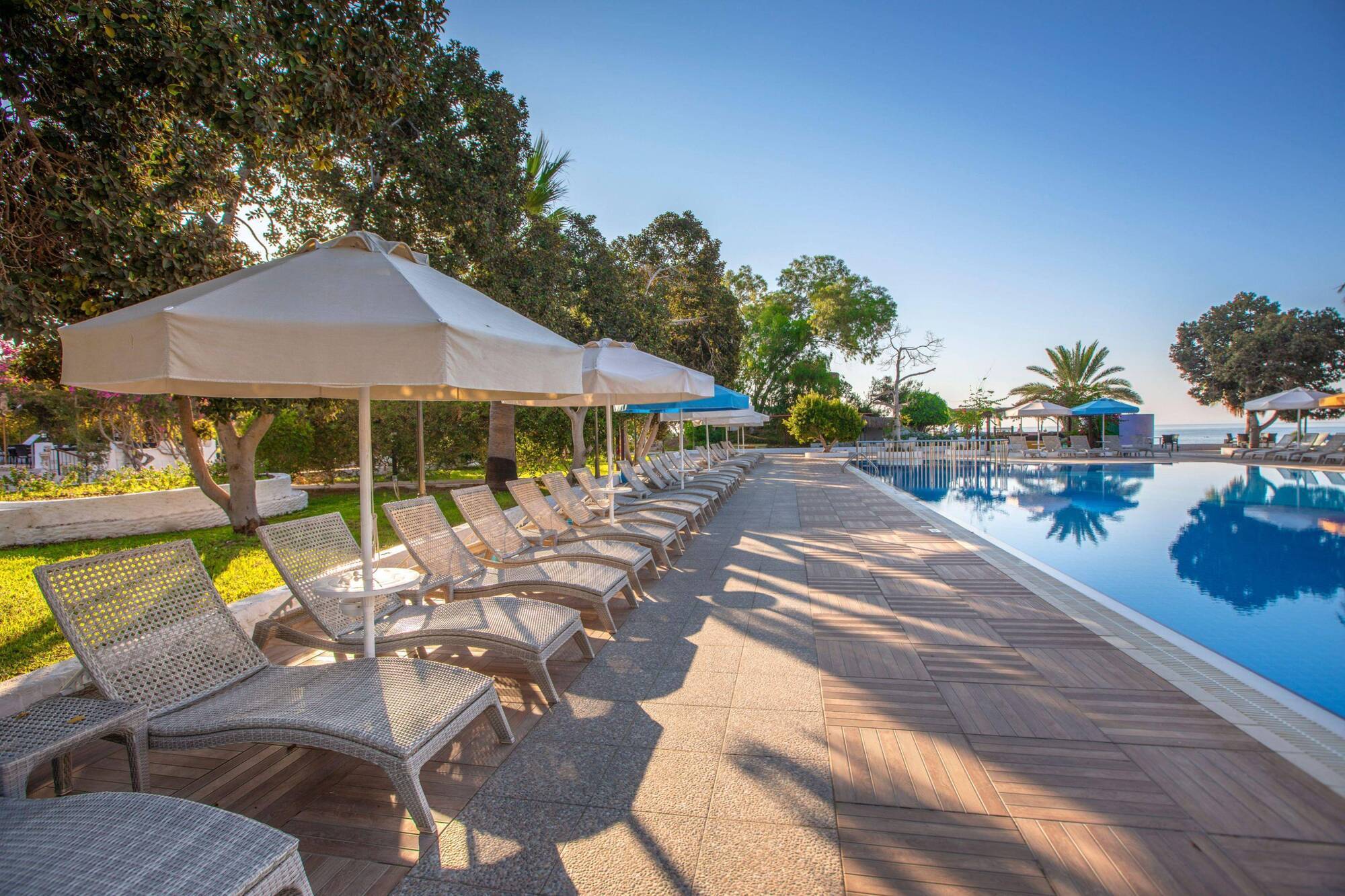 Merit Cyprus Gardens Holiday ฟามากุสต้า ภายนอก รูปภาพ