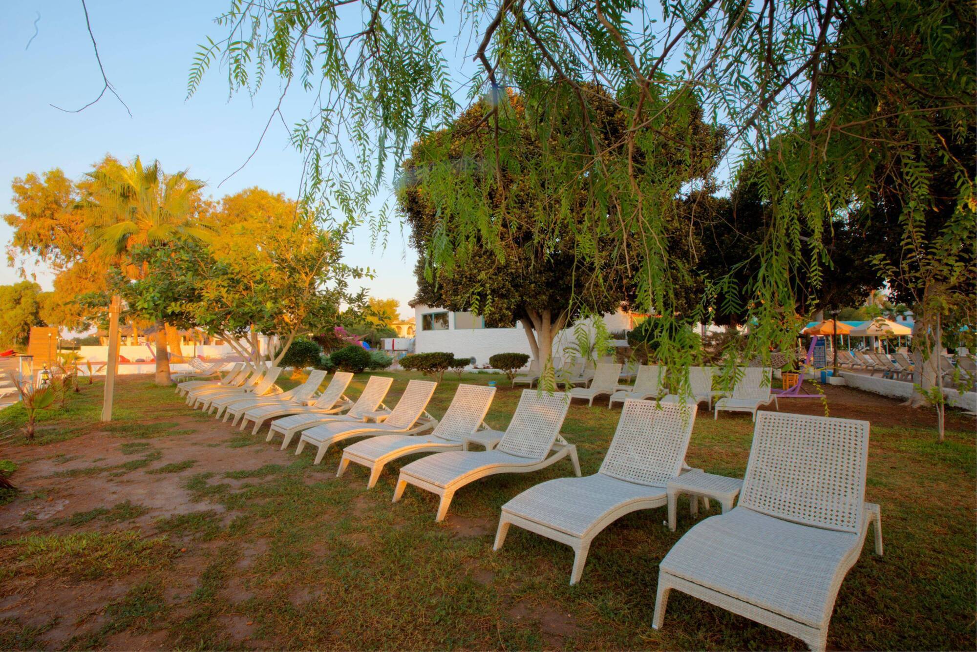 Merit Cyprus Gardens Holiday ฟามากุสต้า ภายนอก รูปภาพ